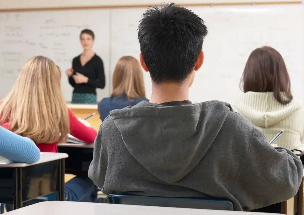 Mit leshetnek el a pedagógusok a vezetőktől? kiemelt képe